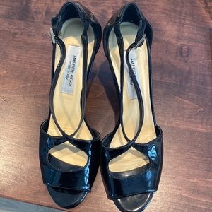 Saks Fifth Avenue black patent sandals 3 1/2 inch heel. Made in Italy
